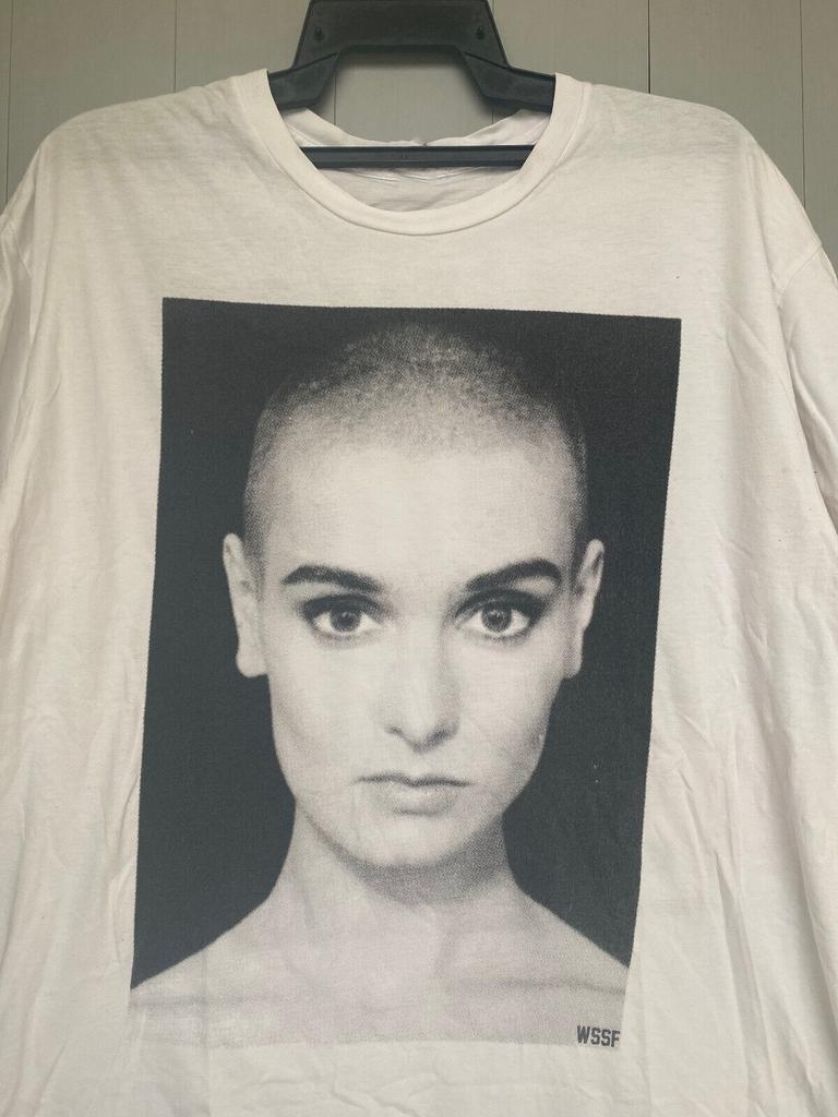 Sinead O Connor Ritratto Combatti il Vero Nemico Maglietta Bianca S-5XL EM1499