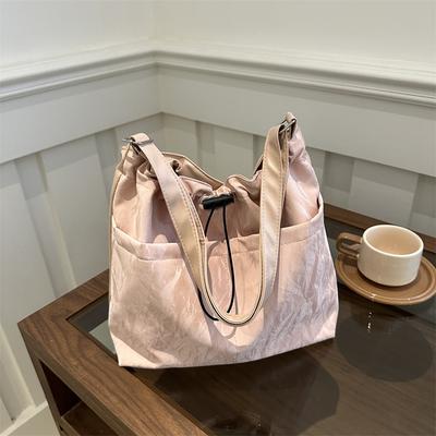2025 New Temperament Fashion Design Single Shoulder Crossbody Foreign Style Solid Color Retro Fresh Underarm Texture Tote Bag