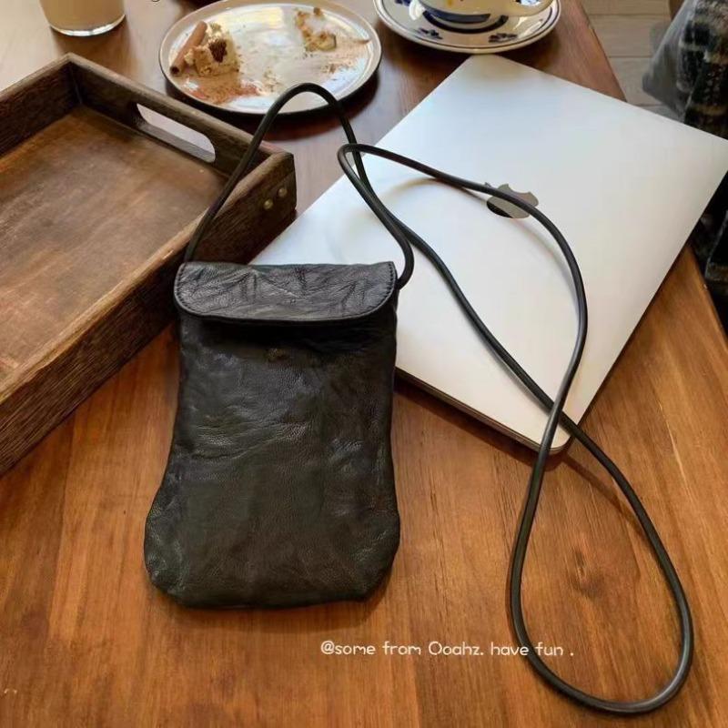 

New new product change mobile phone bag, retro handmade pleated bag, casual Mori small bag, messenger bag.
