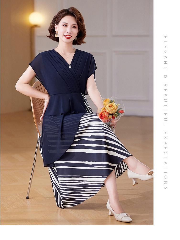 Sommer-Midikleid im chinesischen Stil für junge Mütter – Kurzärmlig, locker, Fake-Zweiteiler-Design für Frauen mittleren Alters