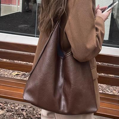 Women's Large Capacity Soft Leather Shoulder Bag - 2025 Spring/Summer Retro Crossbody for Commuting & Mother-Child Use