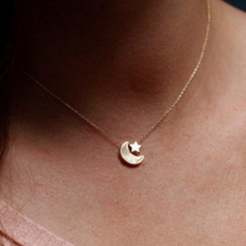 Popular Street Photography Women with the Same Dunhuang Accessories Alloy, Simple Star and Moon Integrated Necklace