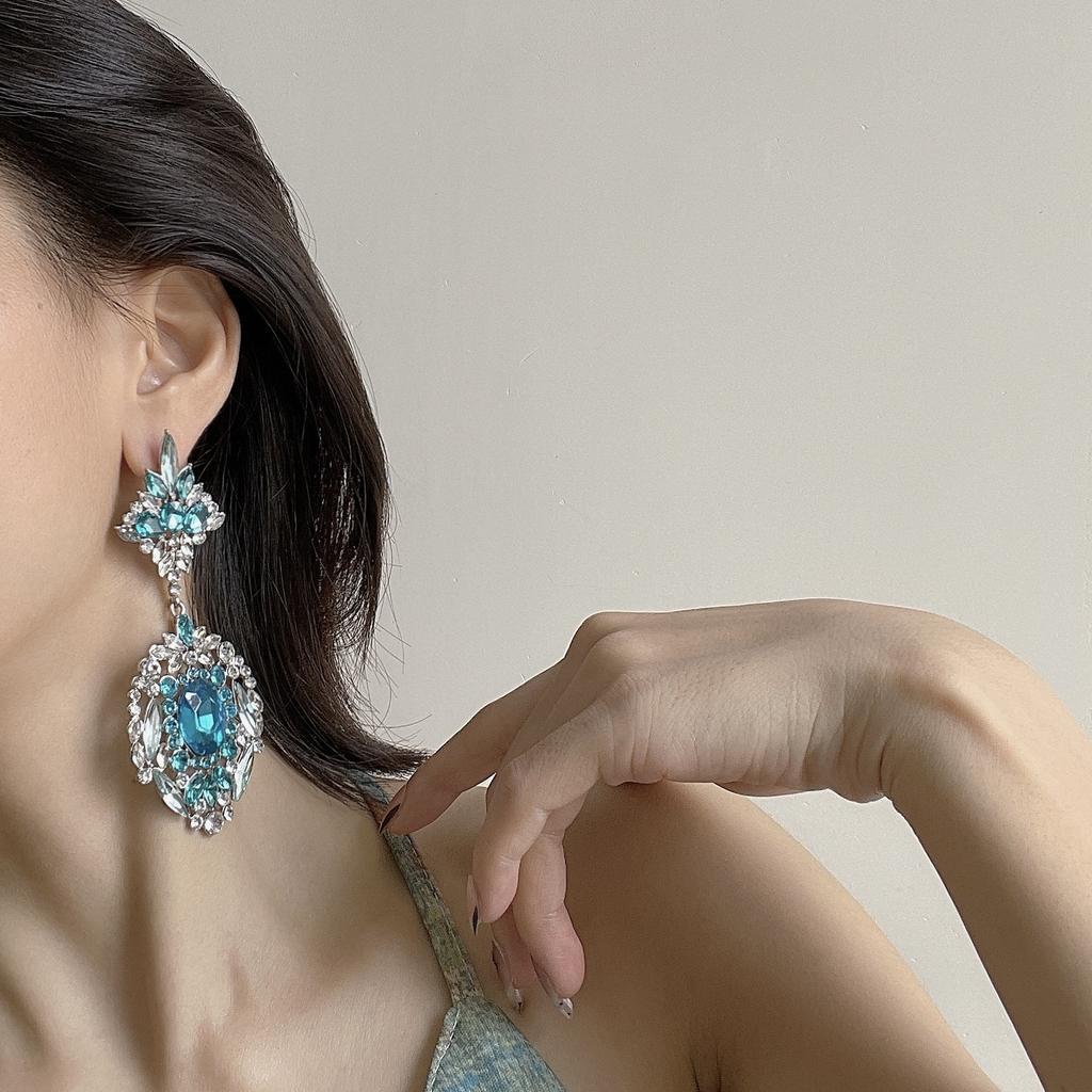 Heavy Industry Palace Earrings for Women Baroque Style Retro Temperament Earrings with Tassels