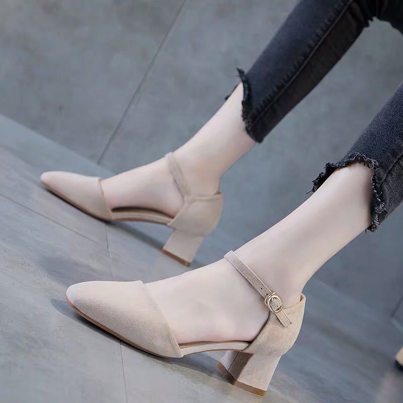 Spring and summer new French thick heel high heels versatile gentle fairy style middle heel one-word buckle with bag head sandals