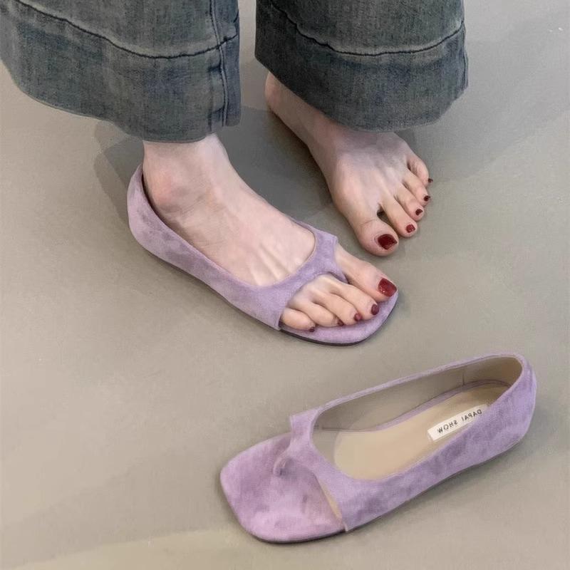 

Модные женские балетки Летний новый стиль Круглый носок Неглубокий вырез Зажим для пальцев Коровья замша Мягкая подошва Противоскользящие Износостойкие Сандалии 40 фиолетовый