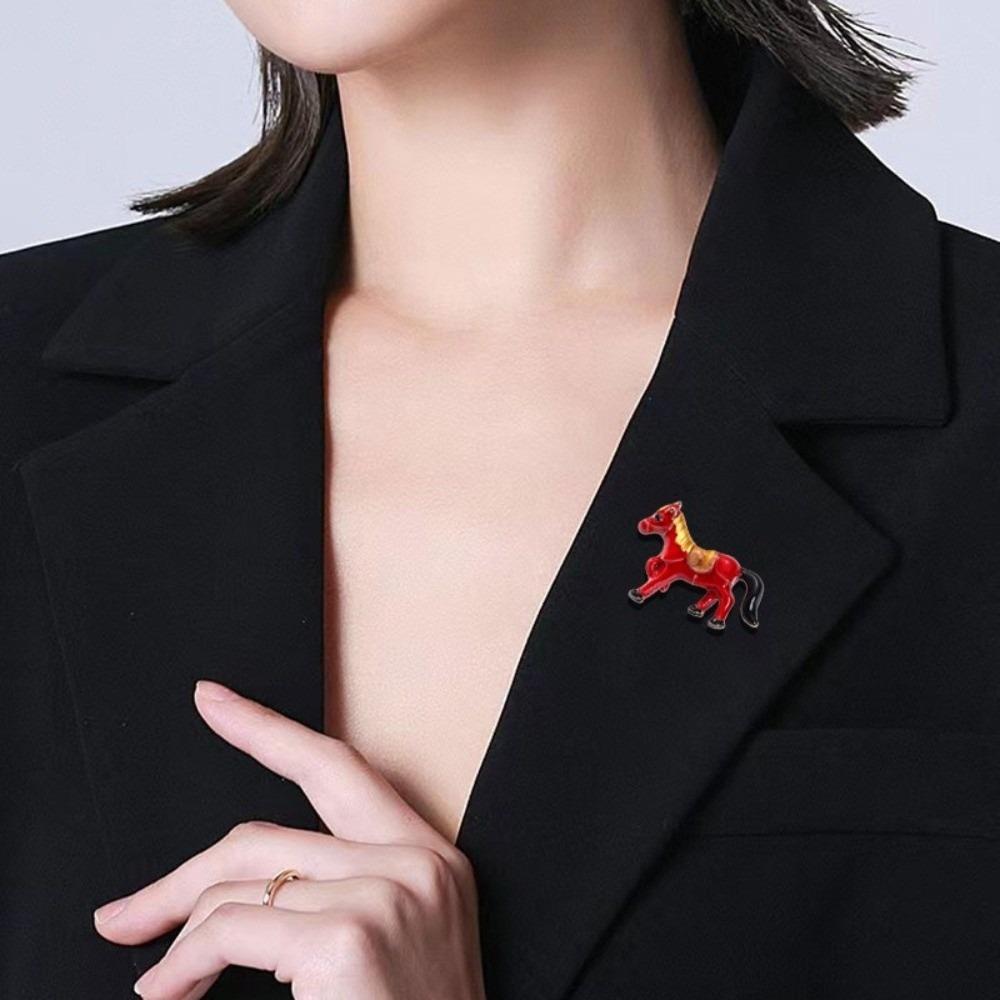 Rhinestone Running Horse Brooch Classic Brooch Pins New Zodiac Animal Badge  Jewelry Accessories