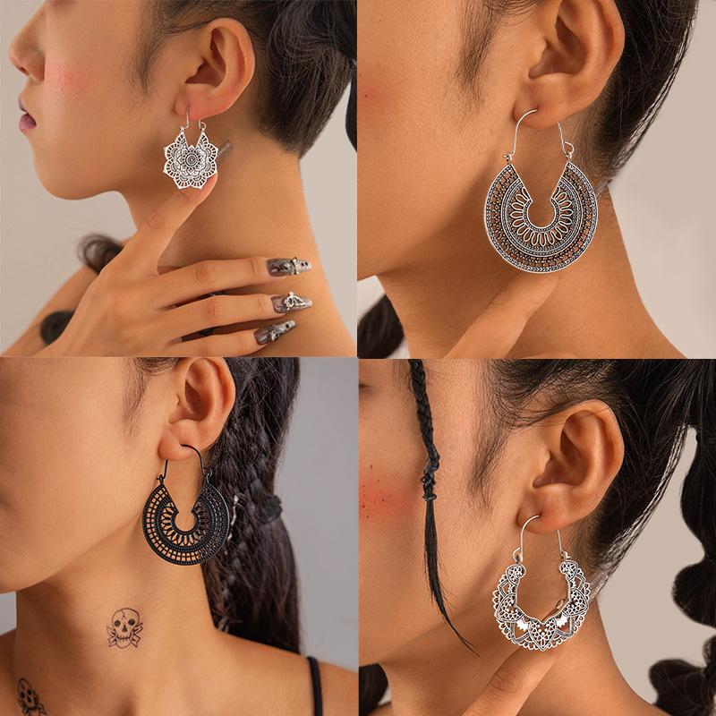 Vintage Exaggerated Hollow Pattern Totem Vintage Earrings, Petals Geometric Heart-shaped Metal Earrings Earrings Jewelry