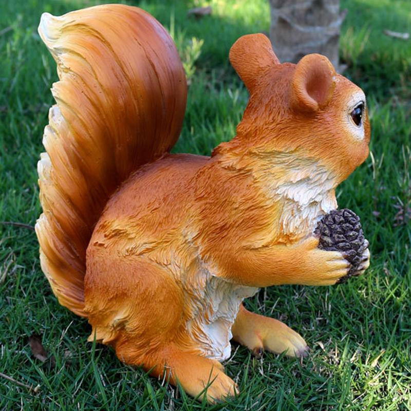 Kreative Outdoor-Harz-Eichhörnchenfigur Simulation Tierkunstwerk als Dekoration