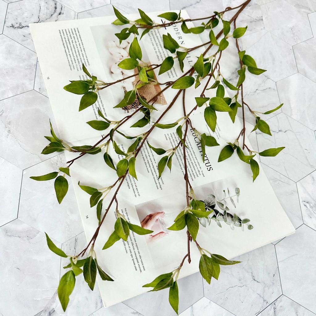 Artificial Leaf Branch For Wedding Decor And Photography Props With Silk Fabric Material