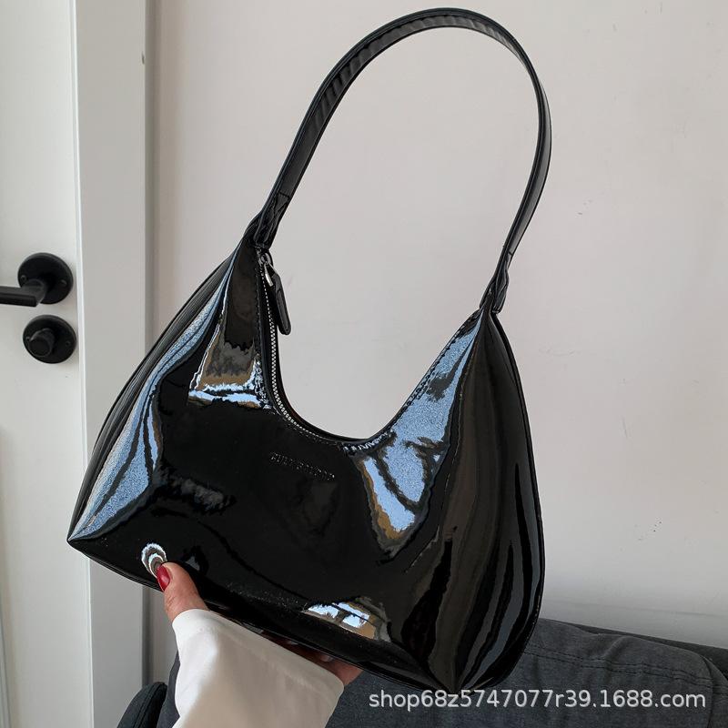Fashionable shiny small bag women's 2025 new high-end versatile underarm bag women's popular commuter shoulder bag