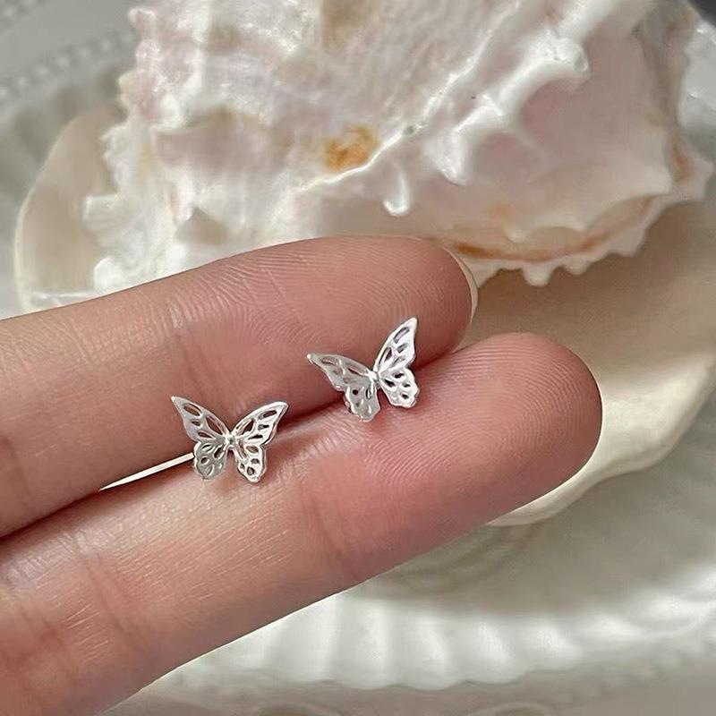 Raising Ear Holes, Small Stud Earrings for Women, Simple, Sweet, Small and Fresh Earrings, Niche Design, Versatile Earrings