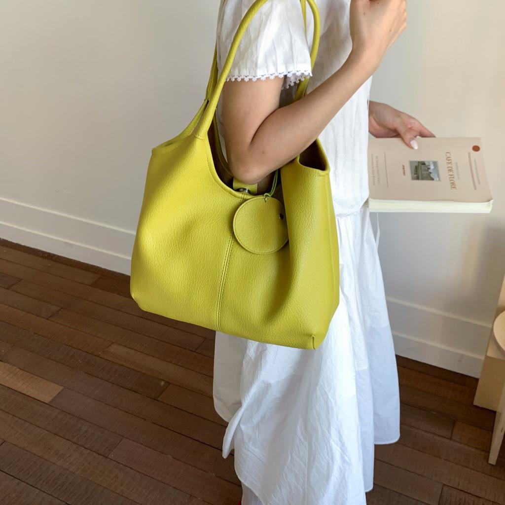Versatile Handbag Large Capacity Tote Bag New Fashion Shoulder Bag Casual Underarm Bag