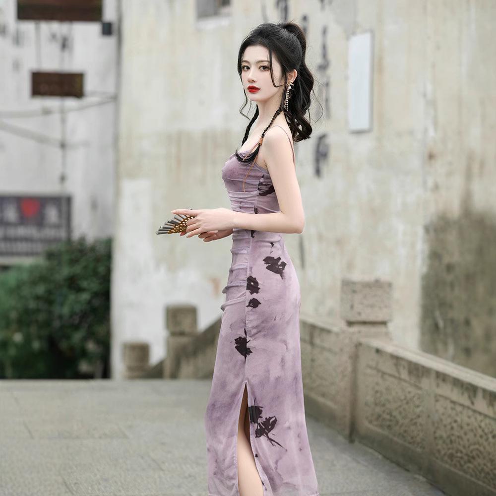 Lila Tuschemalerei Trägerkleid & Strickjacke: Zweiteiliges Set im chinesischen Stil für Damen - Frühling/Herbst Langschlitzdesign