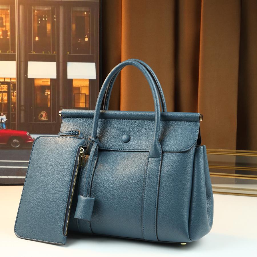 

Summer Haze Blue Lychee Pattern Handbag Large Capacity Mother And Child Bag Commuter Shoulder Crossbody Women Tote Bag