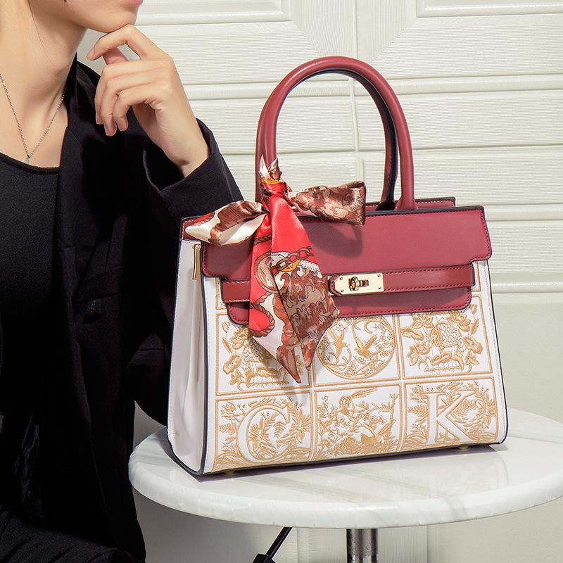 Bag Women'S Light Luxury High-End Sense Medium Women'S Bag Mother Bag Wedding Bag National Style Embroidery Handbag Tide
