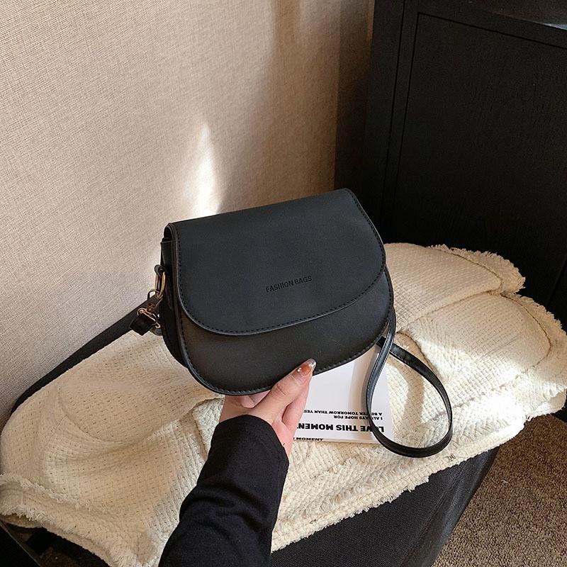 

Chic Urban Style Small Saddle Bag 2023 Fall Winter New Korean Commuter Crossbody чёрный