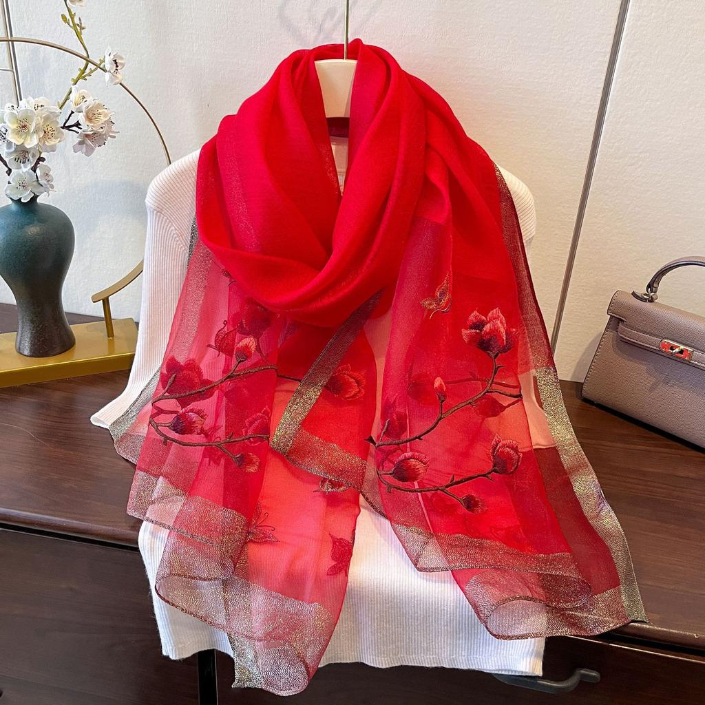 Nueva Bufanda de Primavera de Seda y Lana para Mujer Magnolia Belleza Versátil Chal Retro Suave Bufanda de Gasa Floral Bordada