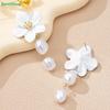 Elegant Baroque Imitation Pearl White Flower Drop Earrings For Women Dainty Dangle Earrings Banquet Party Jewelry Gift