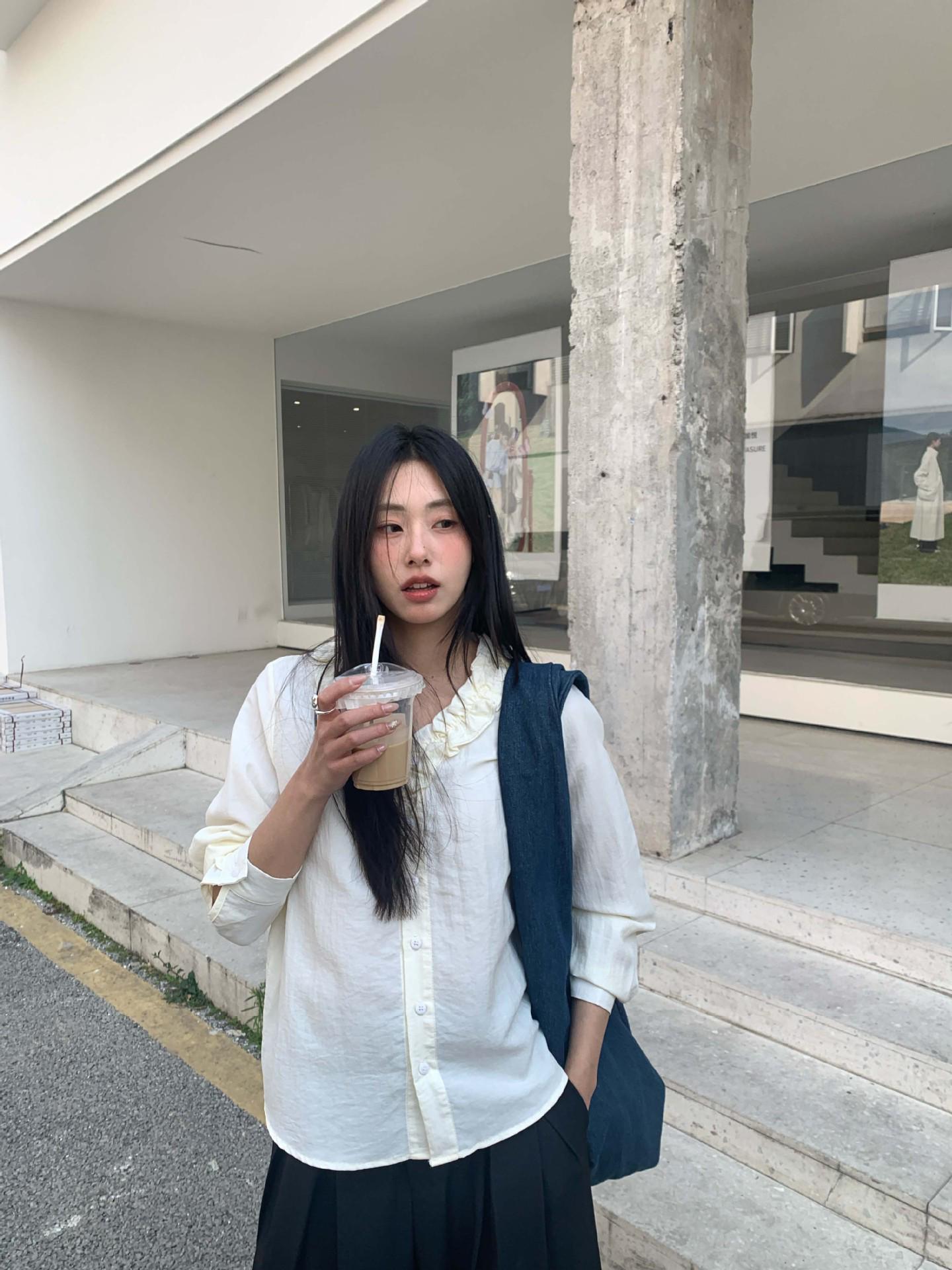 

Huang Zheng Women s Lace V-neck Long-sleeve Blouse - Spring 2025 Korean Style (H1CH510193) One Size абрикосовый