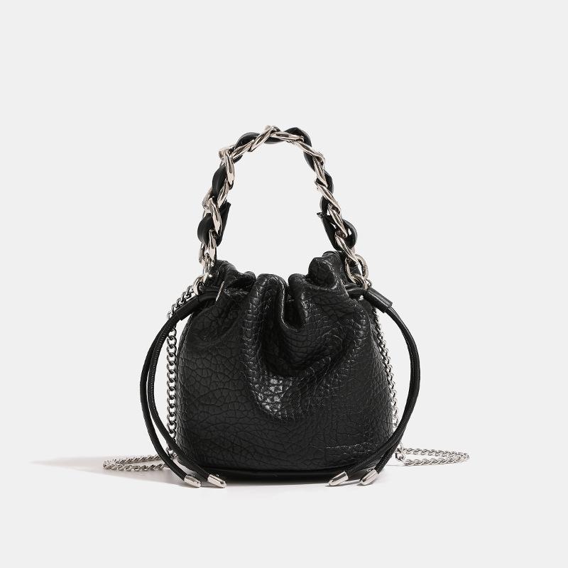 2025 Luxury Designer Bucket Bag Fashionable Versatile Woven Chain Strap Crossbody Bag New Fashion Twists Shape Handle Handbags