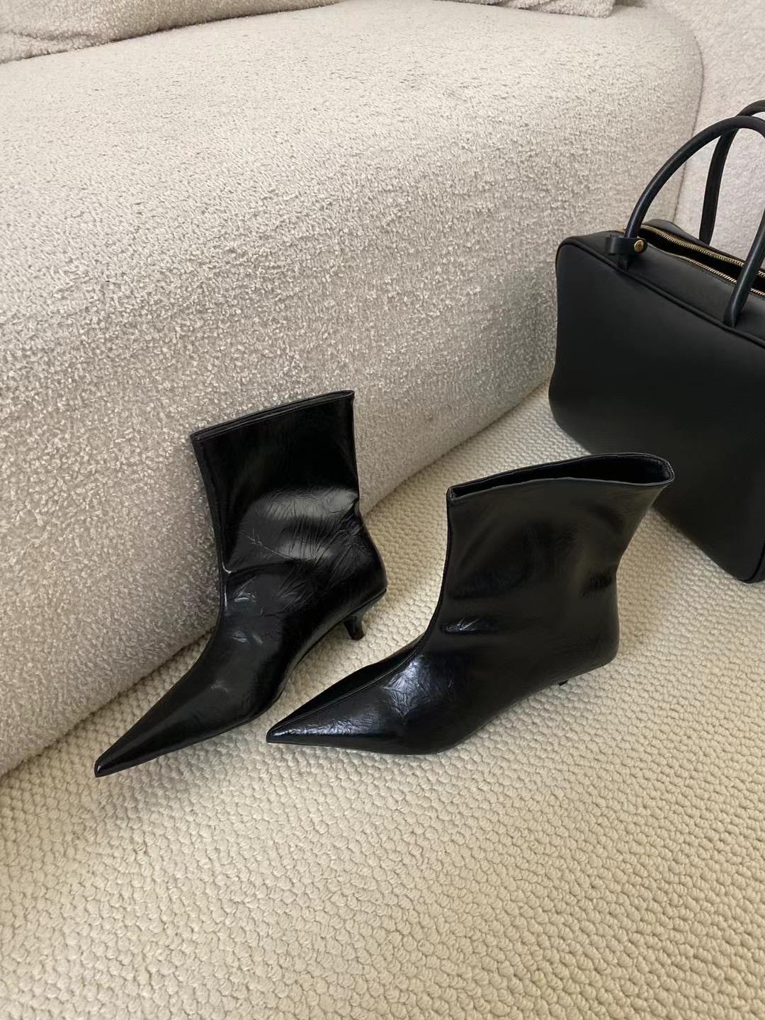 

Модные женские ботильоны с острым носком, новинка 2024 года, неглубокие туфли-лодочки без застежки, черные, серебристые, зима-осень, туфли-лодочки для вечеринок, женские размеры 35-39 245 чёрный