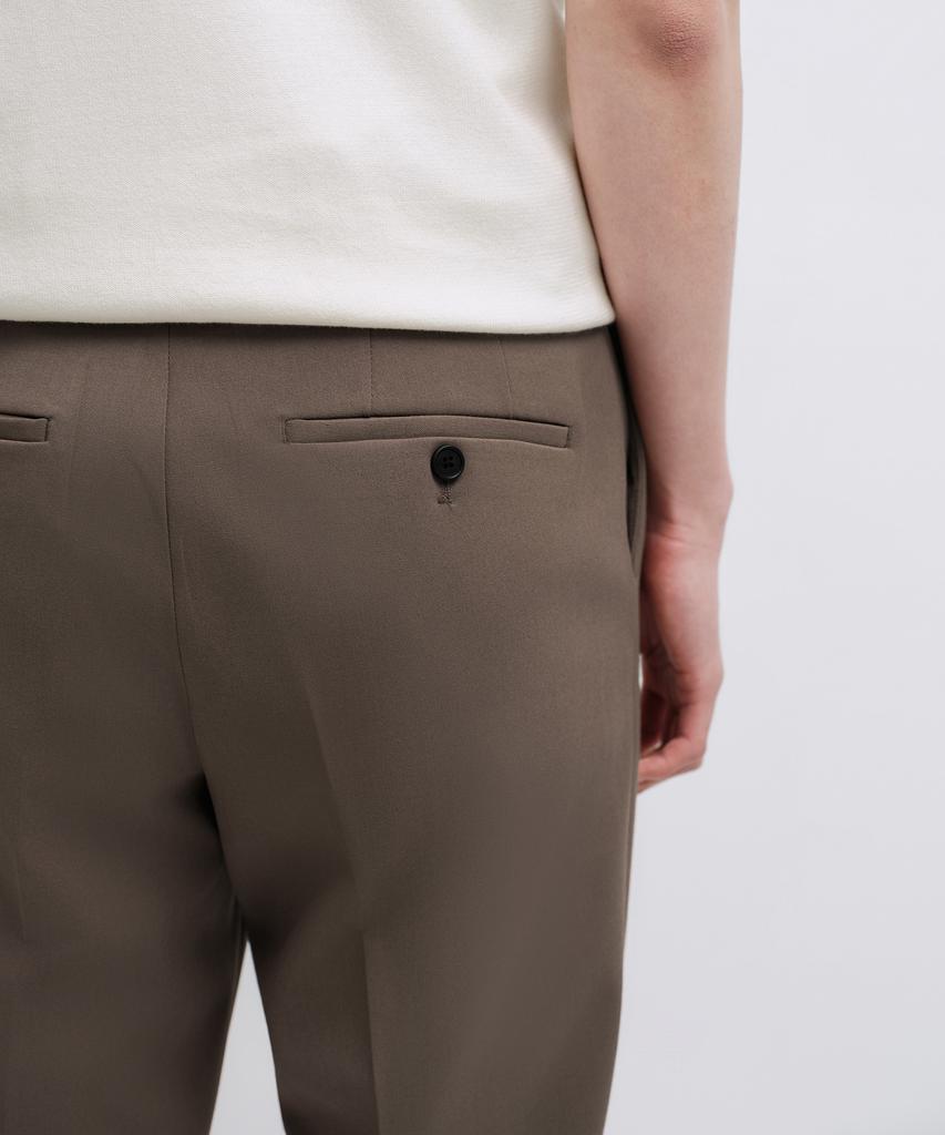 MUSINSA STANDARD Semi-Wide Hidden Banding Slacks [Light Brown]