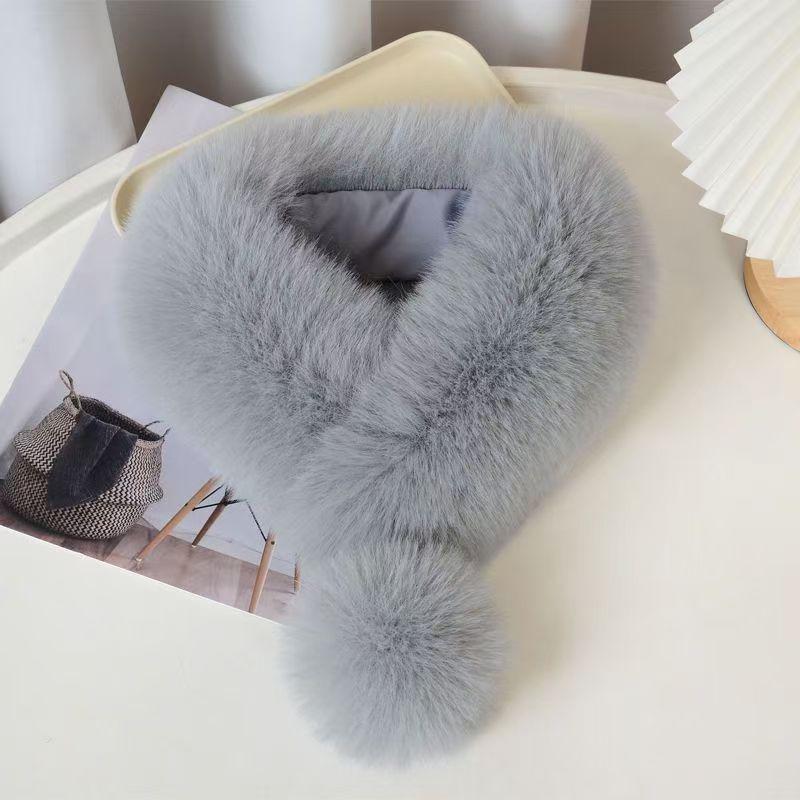 Women s Korean-Style Faux Fur Scarf with Pom-Poms – Winter Neck Warmer One Size серый