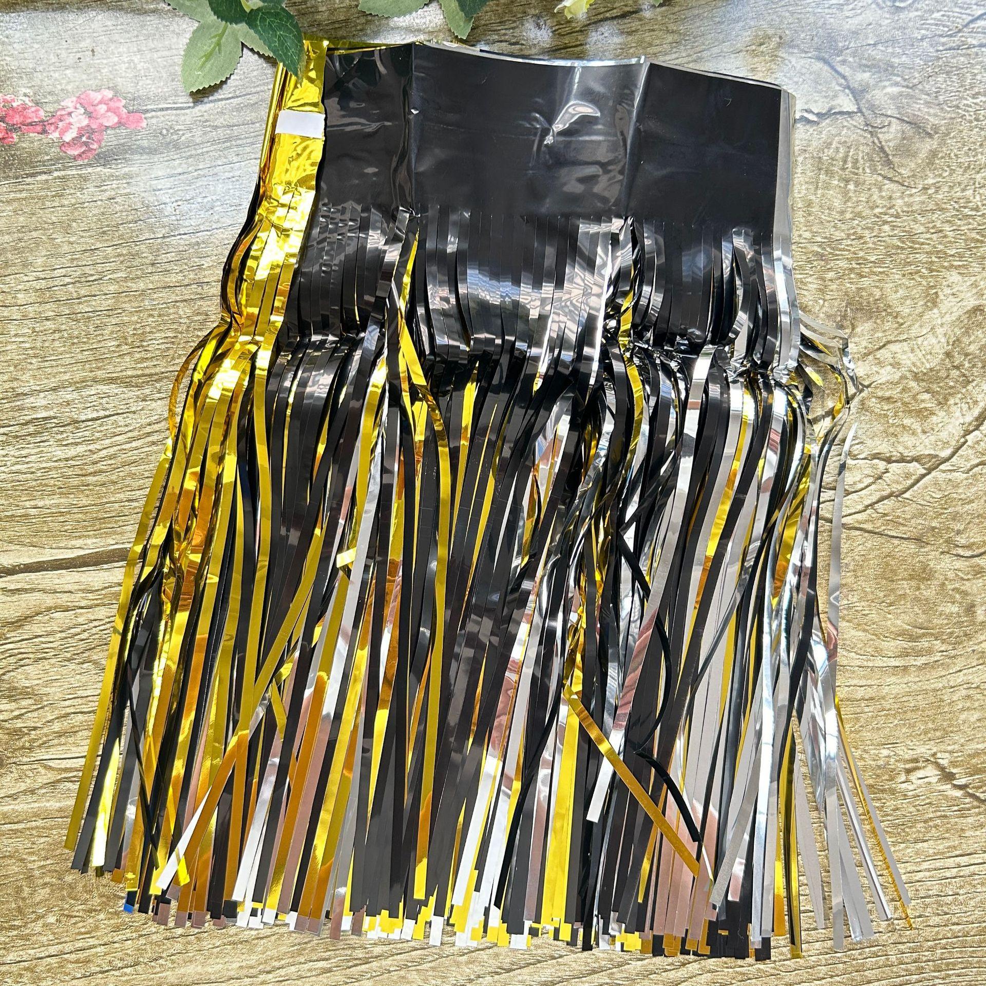 

1pc 30x300cm Foil Fringe Tinsel Wall Hanging Backdrop Banner for Parade Floats Mardi Gras Birthday Christmas Party Decoration 1pc