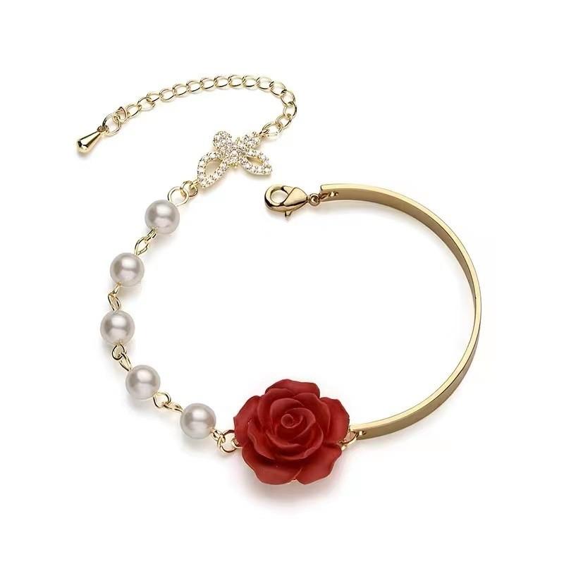 French Baroque Trendy Red Rose Pearl Bracelet With Elegant Design For Women