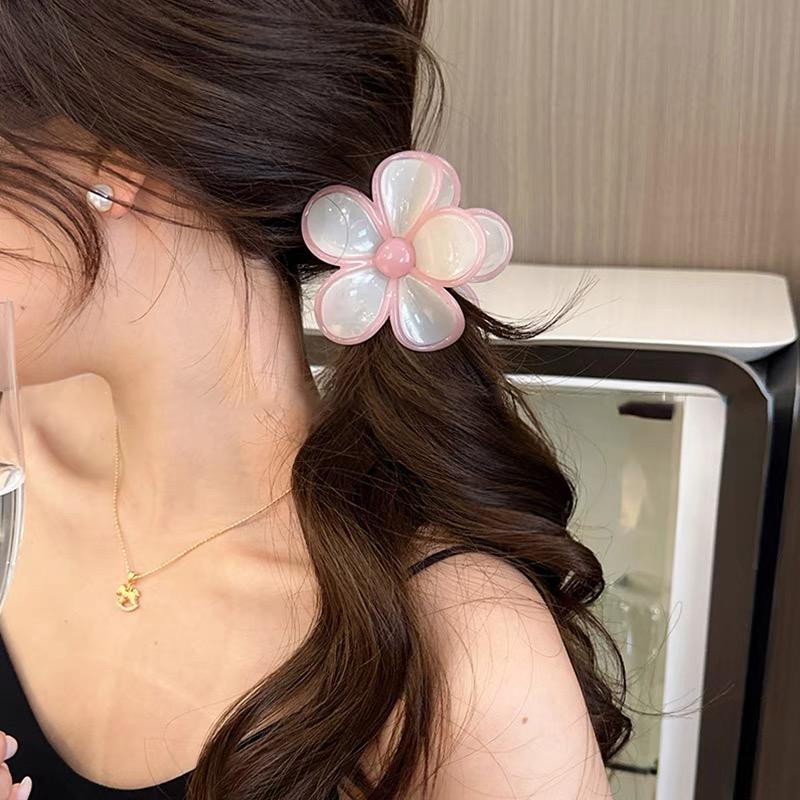 Summer Flower Hair Claw Clips Plastic Egg Flowers Shark Clip Jelly Color Hair Clamps Grab Sweet Women Hair Accessories
