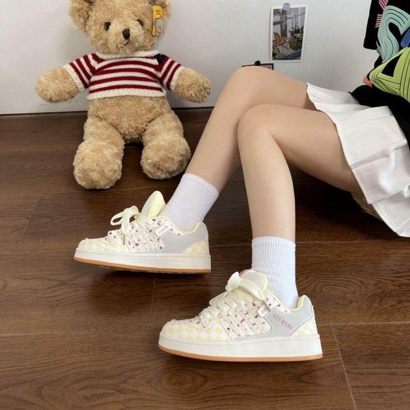 

Korean version of versatile cranberry platform bread shoes Hong Kong style niche summer new casual skateboard shoes women 35 жёлтый