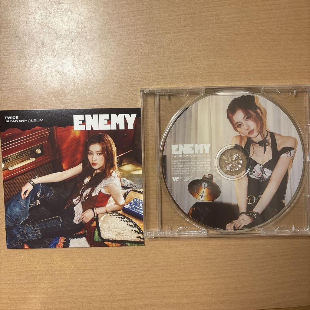 [USED] TWICE Sana ENEMY Trading Card Fukuoka Venue Limited Trading Card Sana Edition CD Opened