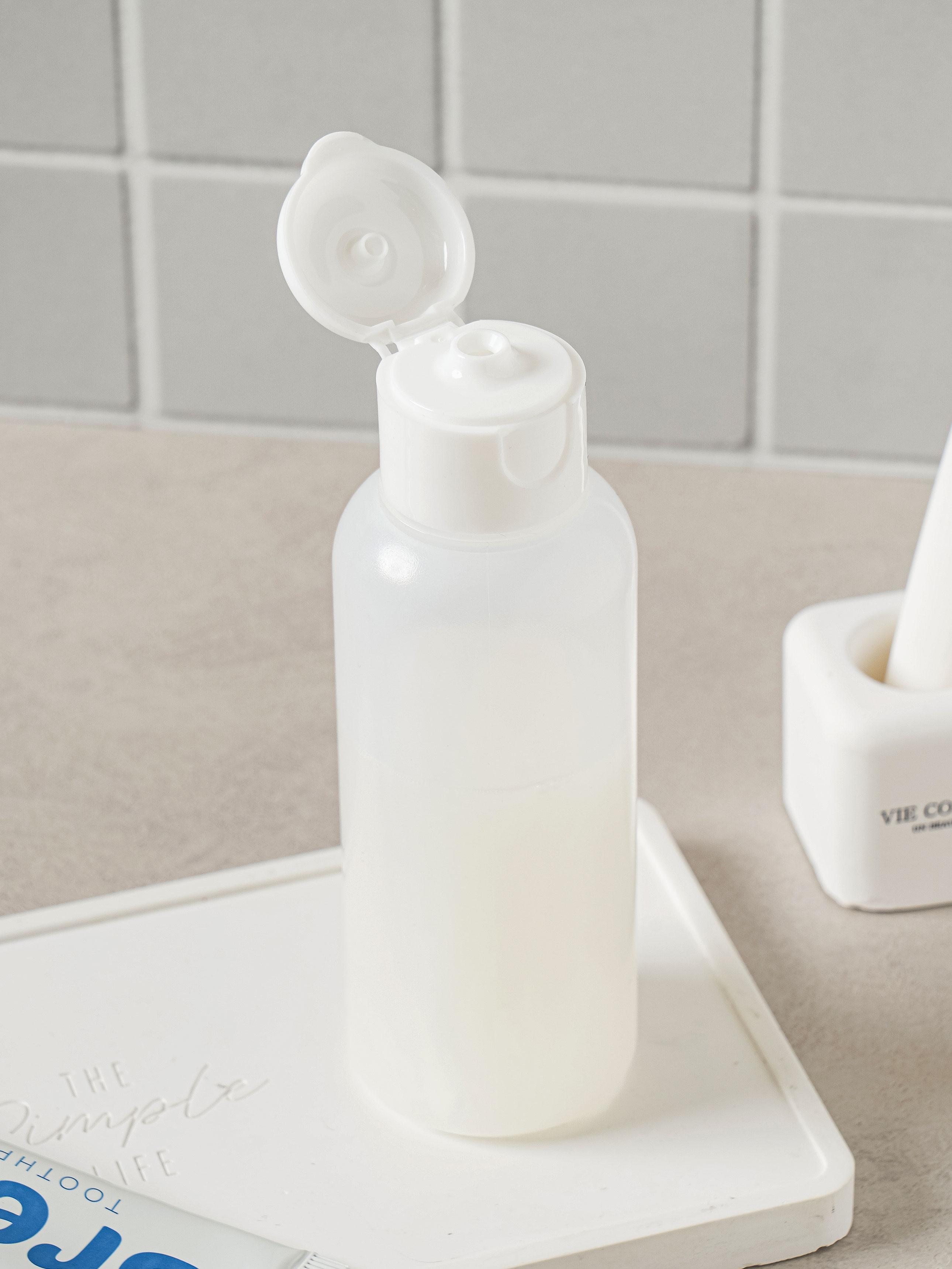 

Japanese One-Touch Cosmetic Liquid Dispenser 100ml 1ea