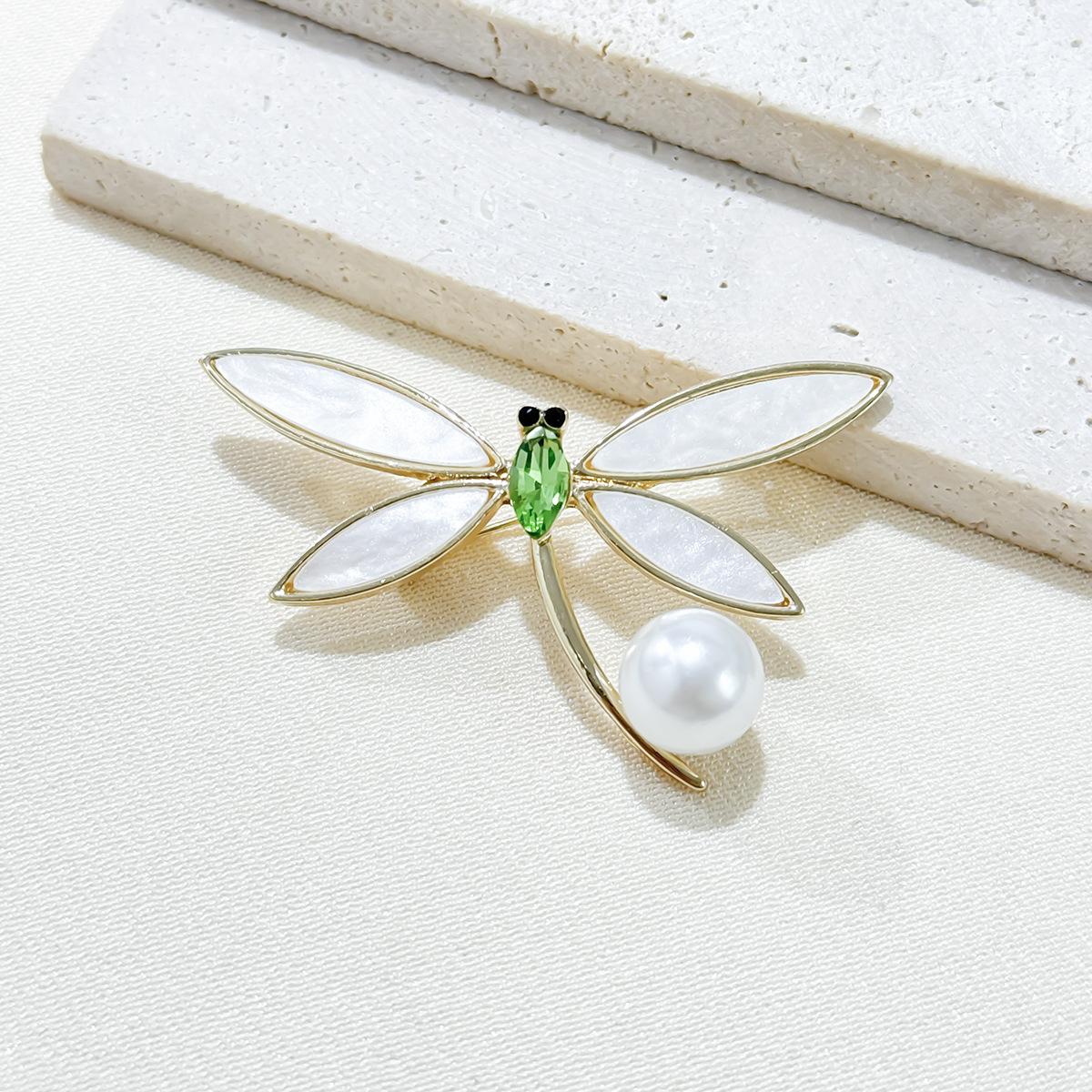 

Креативная брошь для женщин, темпераментный маленький ароматный корсаж в виде стрекозы, роскошная и универсальная модная булавка для блейзера