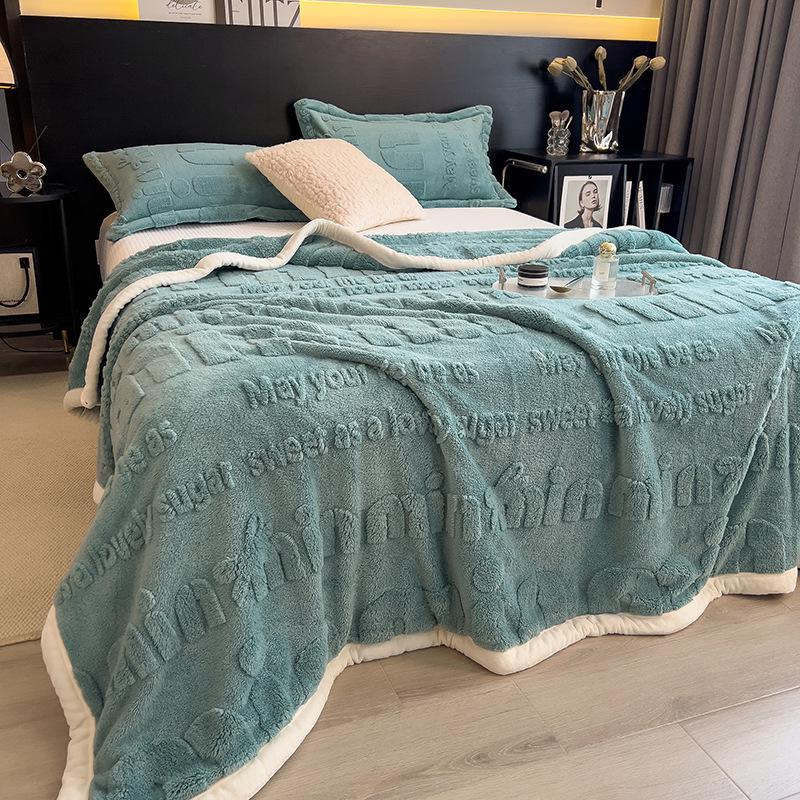 Class A Carved Winter Coral Fleece Blanket - Warm, Multifunctional Gift Blanket