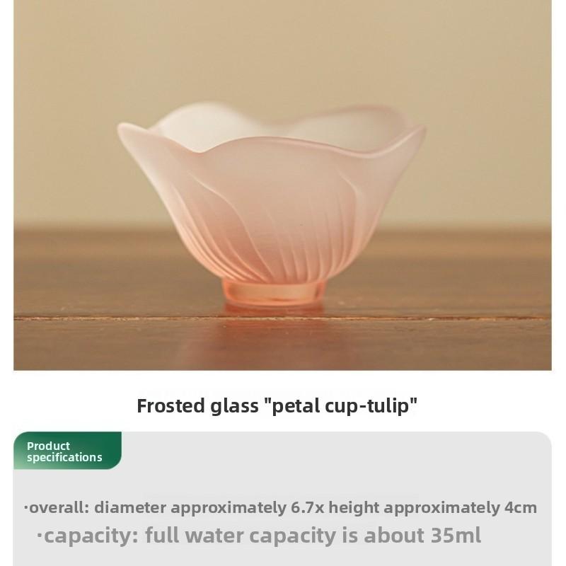 Набор чайных чашек  Лепесток  из матового стекла цвета  Цветок вишни  для женщин, для личного пользования, подарок для послеобеденного чая, декор для дома, тема  Сакура  35ml
