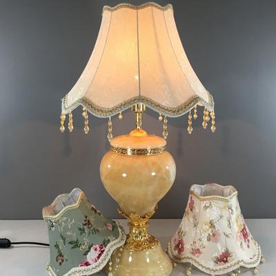 Lámpara de mesa estilo europeo con borlas de perlas y flecos, cubierta de lámpara E27 para dormitorio, pared retro