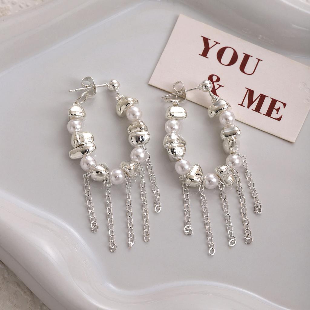 French High-End Pearl Earrings, Light Luxury Design Broken Silver Earrings, Cold Style Long Fringed Stud Earrings