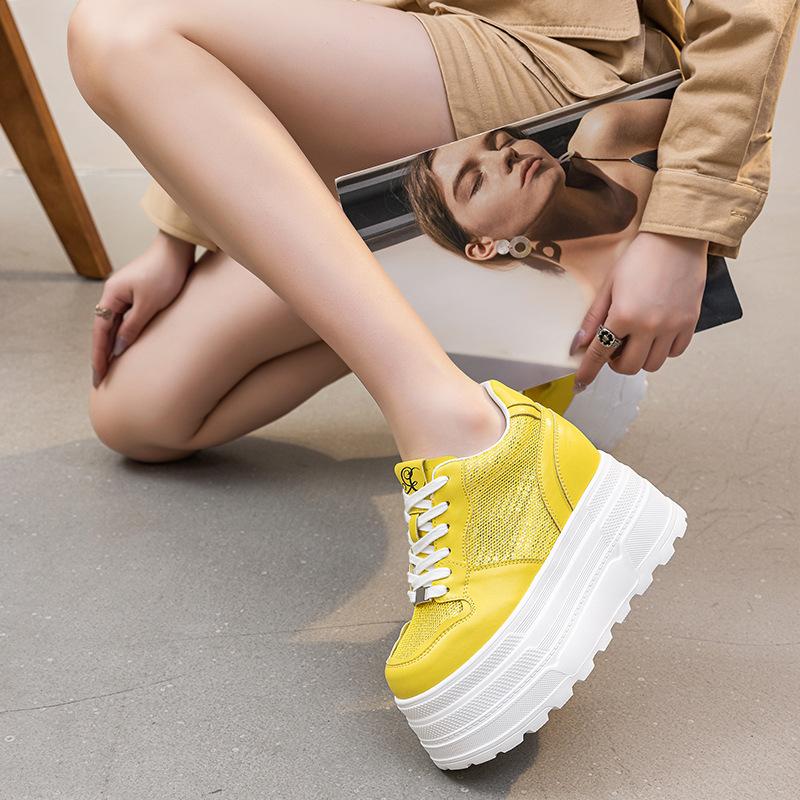 

Mesh breathable thick-soled white shoes 2025 women s summer new versatile super high heel inner height increase muffin shoes tide 39