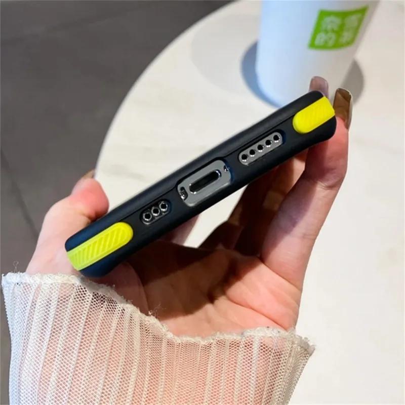 Matte Translucent Armor Shockproof Case For For Iphone 16 1 14 Plus 13 12 11 Pro Max Magnetic Wireless Charge Cover