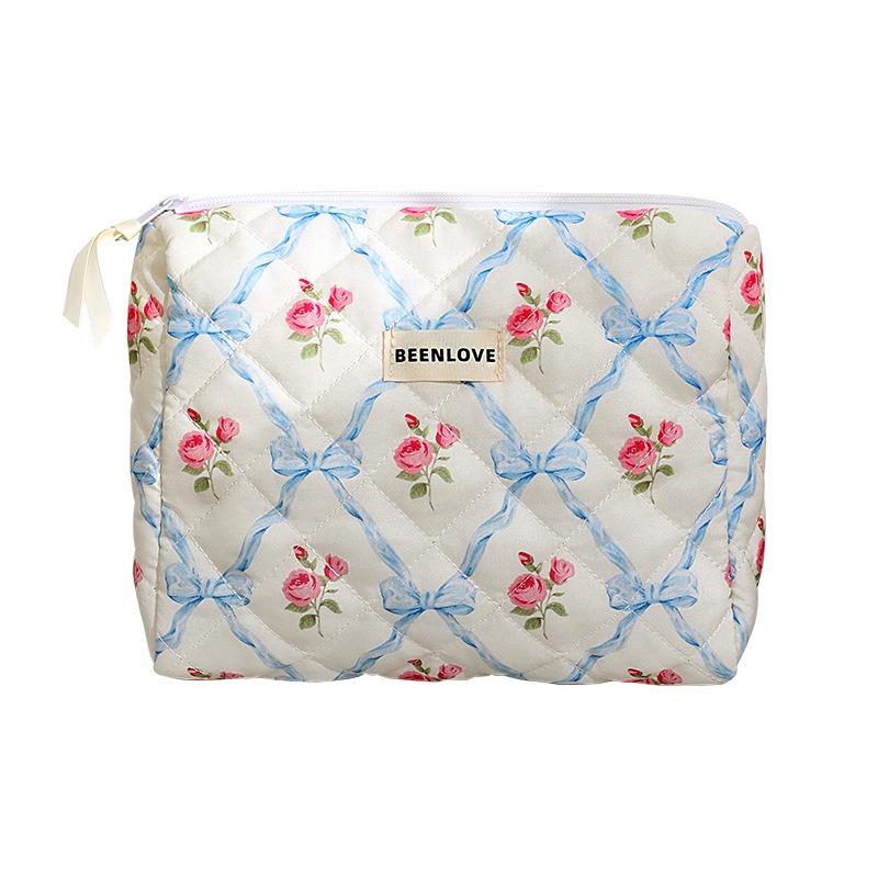 Fashion Large Capacity Quilted Bow Flower Pattern Cosmetic Bag For Women