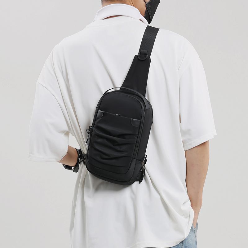Einseitige, leichte und lässige Umhängetasche, Outdoor, schlicht und modisch, wasserdichte Brusttasche mit großem Fassungsvermögen
