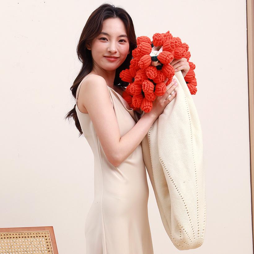 Sunflower Rose Bouquet Blanket - Perfect Mother's Day or Birthday Gift for Mom or Best Friend, Featuring a High-End Feel.