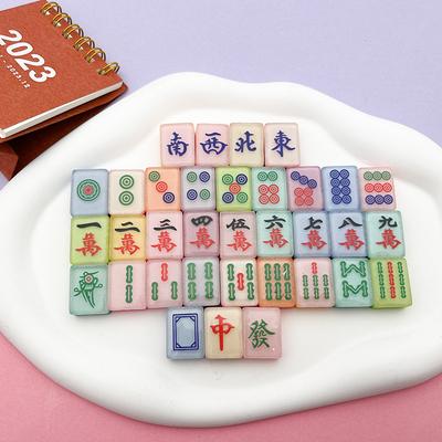 3/5/10/20 PCS Lustige Parodie-Simulation Kleines Mahjong-Spiel, das im Dunkeln leuchtet Miniatur-Zubehör Milch DIY Telefonhülle Leuchtendes Spielzeug
