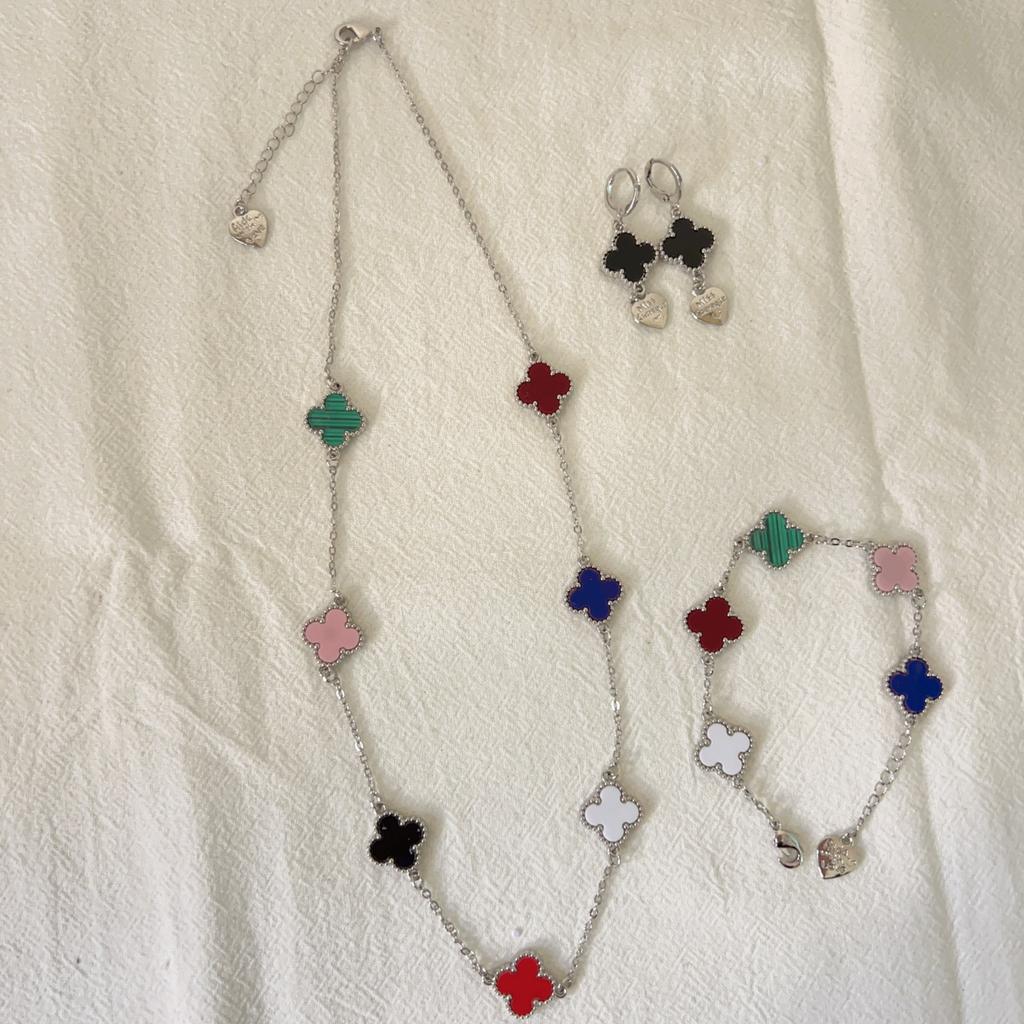 3PCS Four Leaf Clover Necklace Bracelet Earrings Three Piece Set Versatile Lucky Four Leaf Clover Five Flower Bracelet Clavicle Chain Earrings