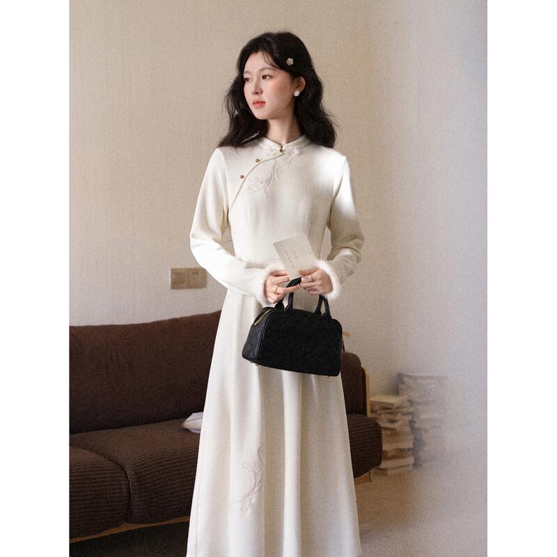

Lu Xiangnan Flower Shadow Cloud Dwelling New Chinese Style Knitted Collection L