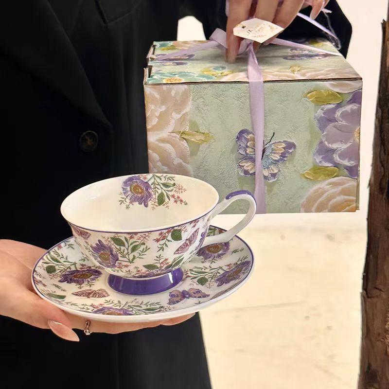 Европейский кофейный набор из костяного фарфора, Набор для послеобеденного чая, Высококачественная изысканная керамика, Британский набор чайных чашек и блюдец для черного чая, Сувенирный подарок 260ml