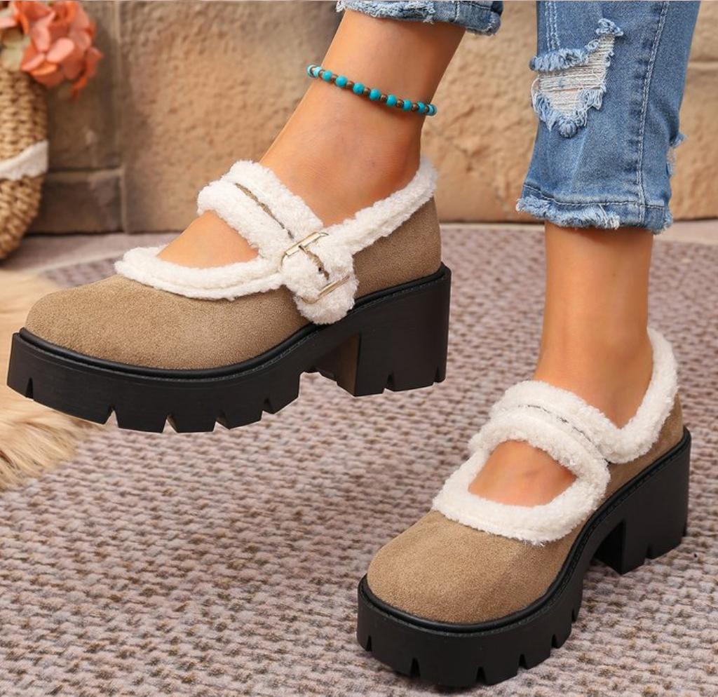 

2025 Winter Hot Retro Warm Fur Mary Janes Shoes Brand Design Fur Chunky Heel Dress Shoes Ladies Winter Warm Plush Belt Pump 43
