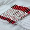 Ensemble de 12 Lisseurs à Lèvres Mat Velours Antiadhésifs & Rouges à Lèvres