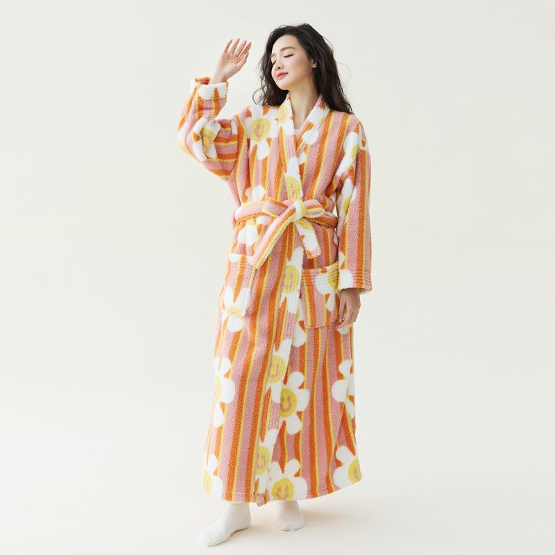 Winter Styles, Coral Fleece, Thickened, Men's and Women's Nightgowns, Extended Bathrobes, Couple's Pajamas, Anti-static, Winter Warm Pajamas